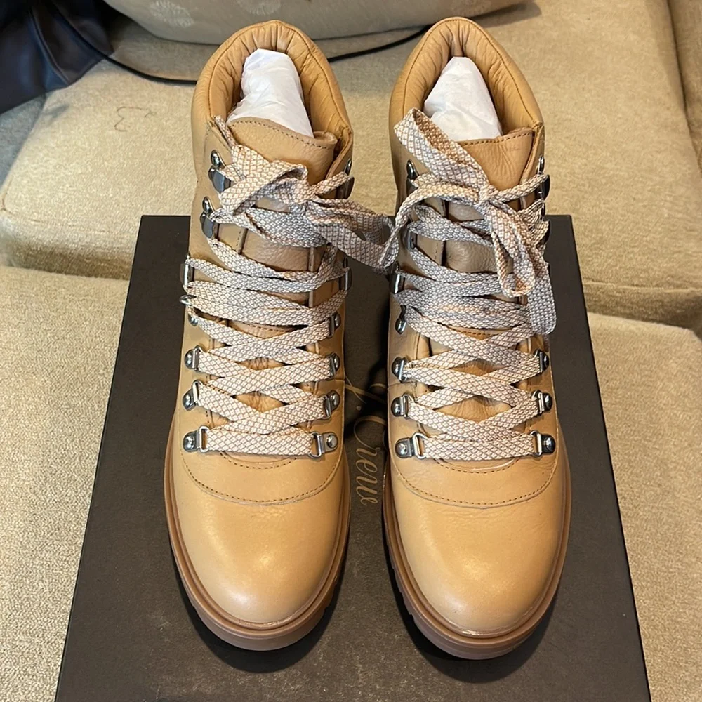 J.Crew Lightweight leather Nordic boots BB383